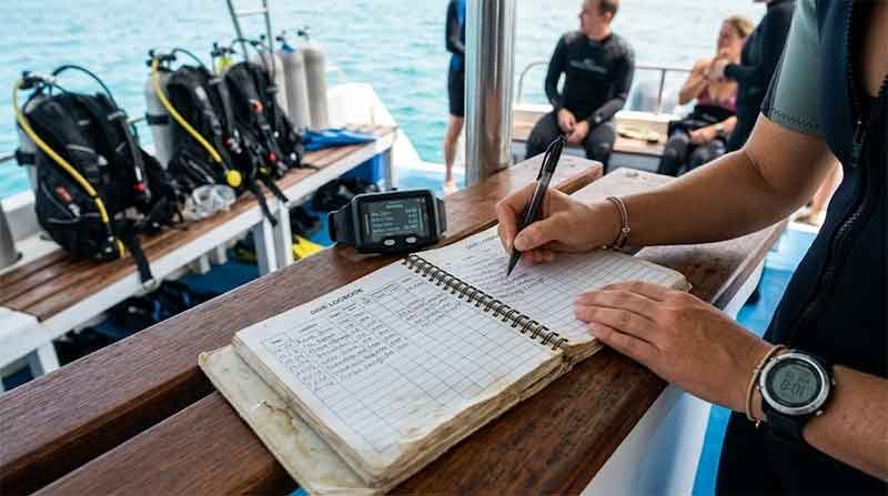 How to Log Your Dives Properly